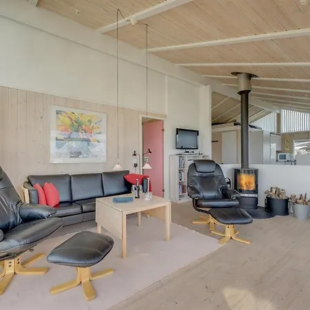 Rajna - 95m To The Fjord By Interhome *